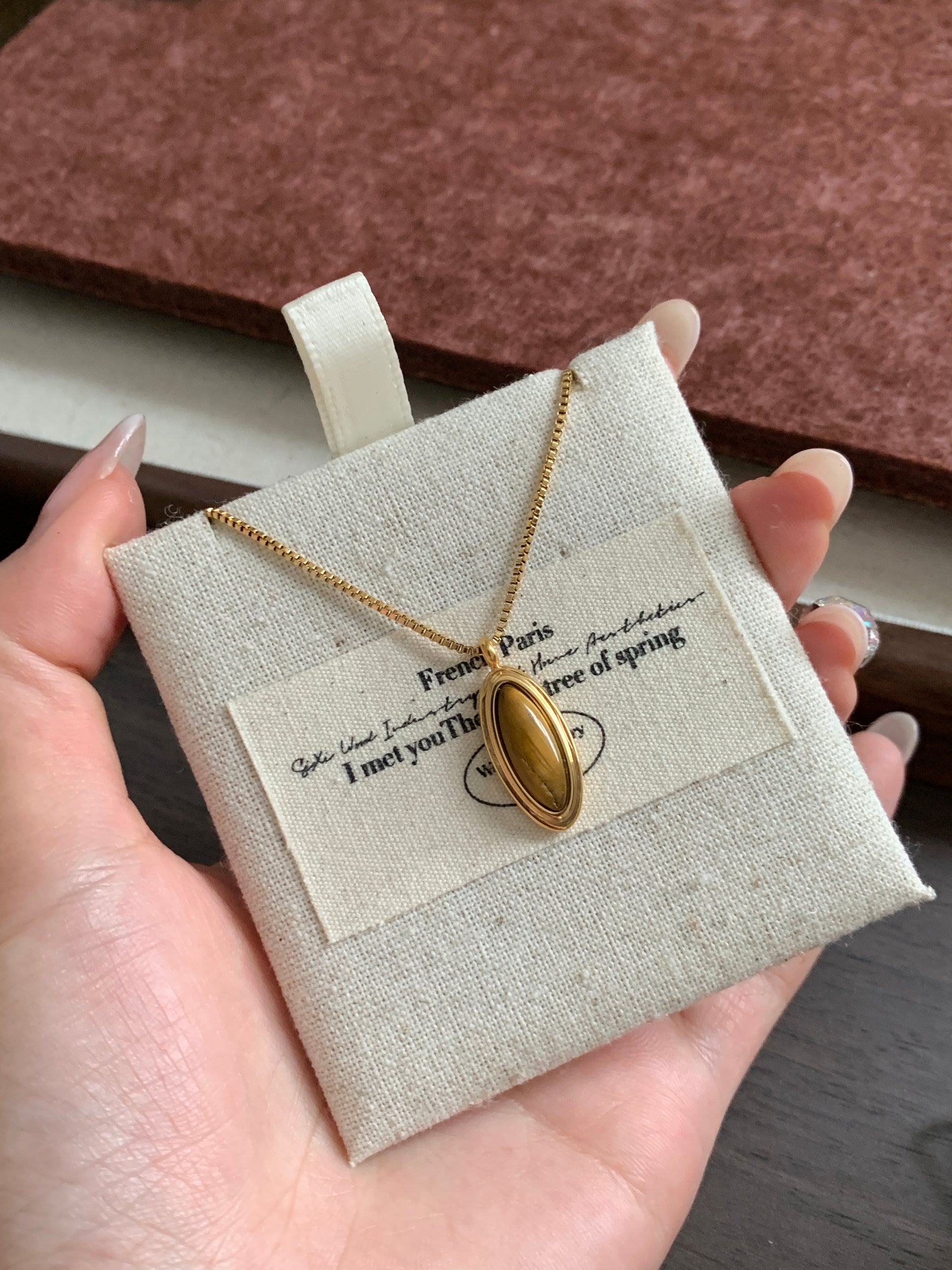 Oval Tiger’s Eye Pendant Necklace