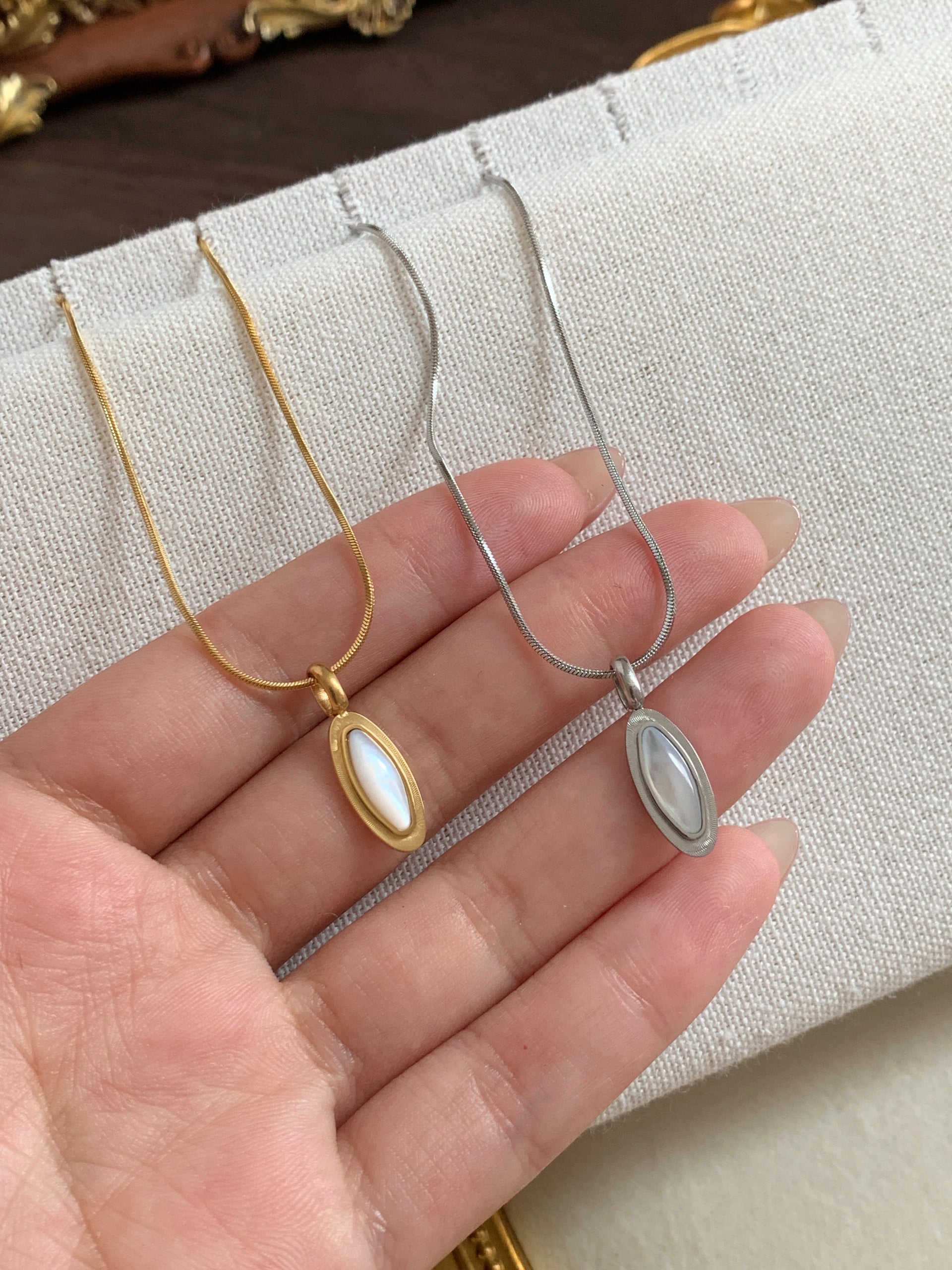 Mother-of-Pearl Oval Pendant Necklace