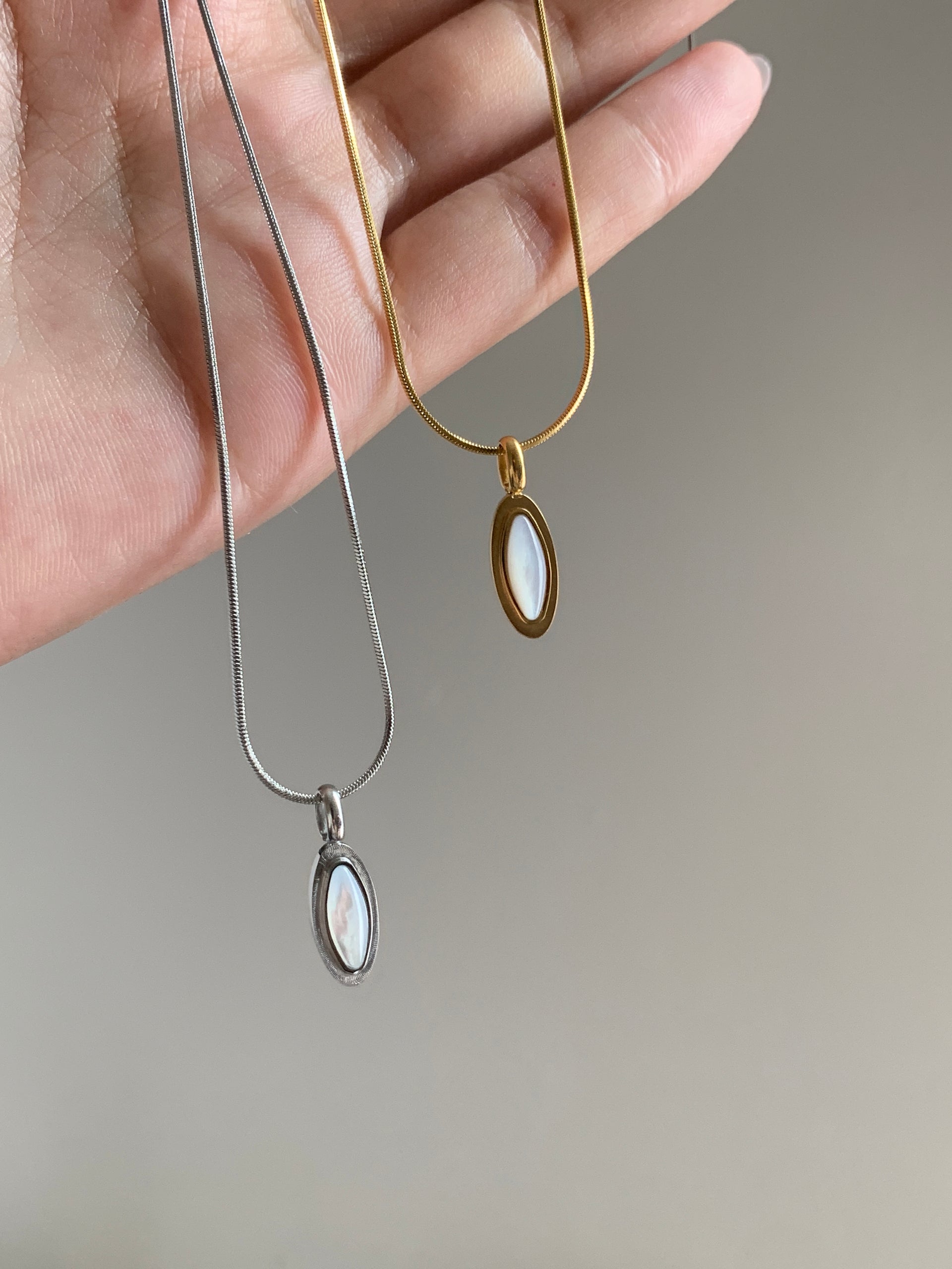 Mother-of-Pearl Oval Pendant Necklace