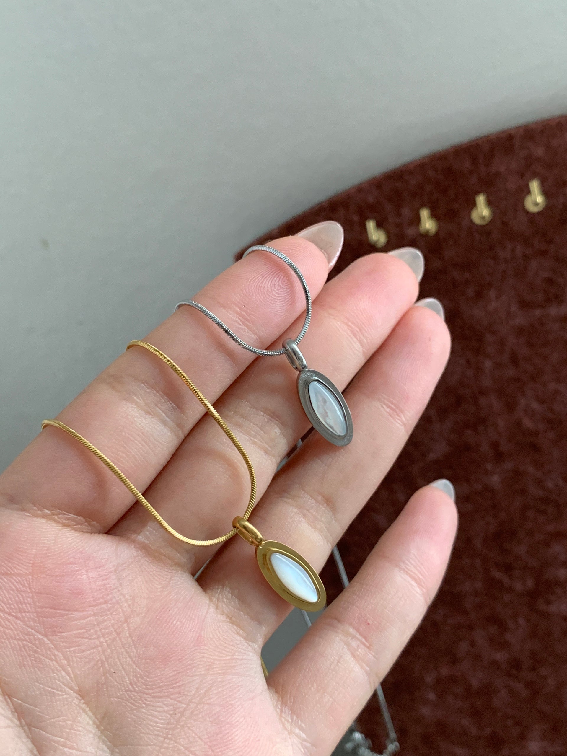 Mother-of-Pearl Oval Pendant Necklace