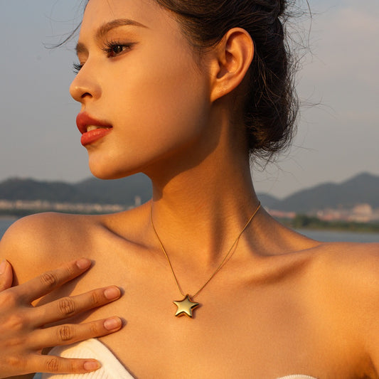 Chunky Star Necklace